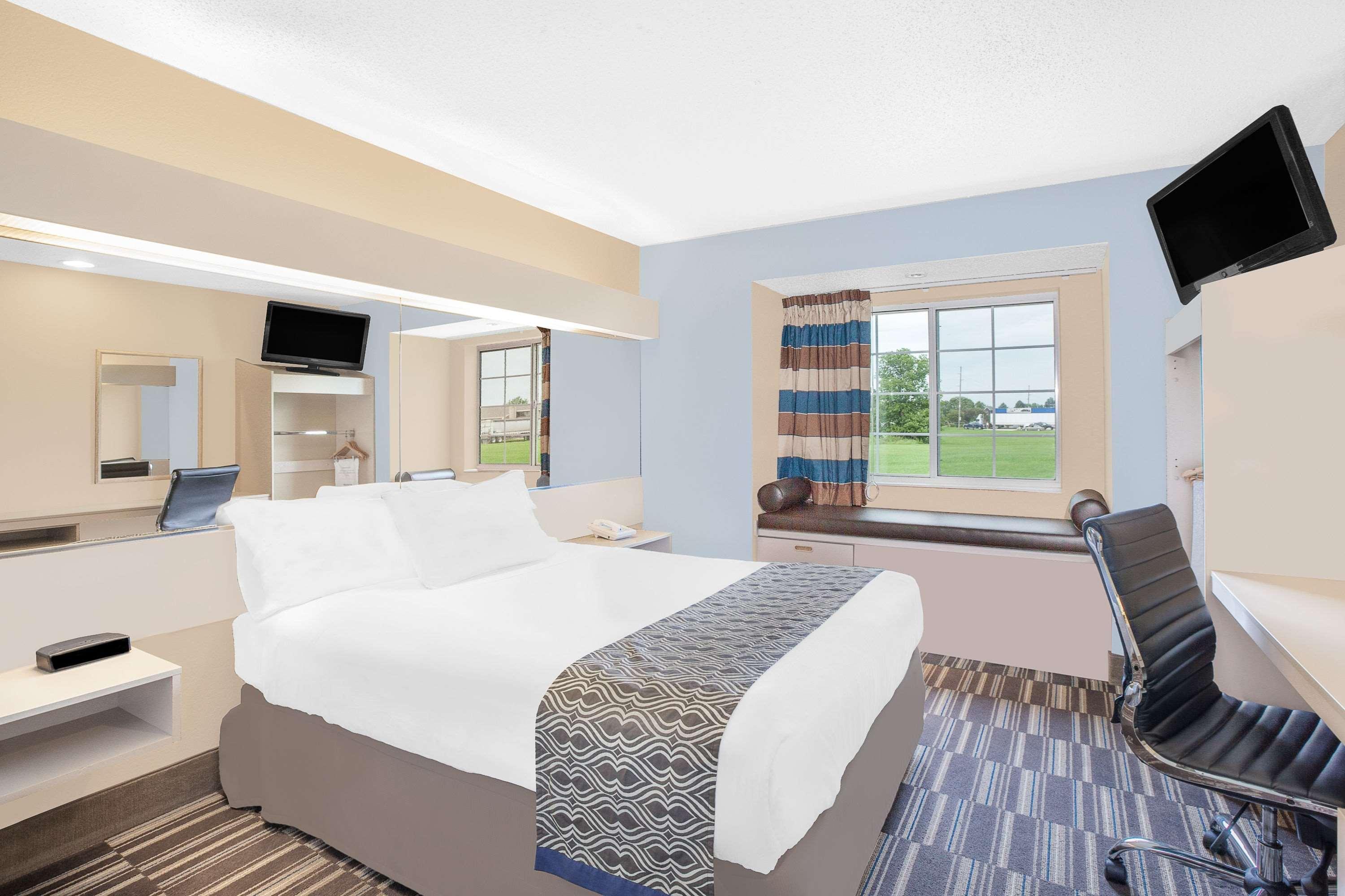 Microtel Inn And Suites Clear Lake Buitenkant foto