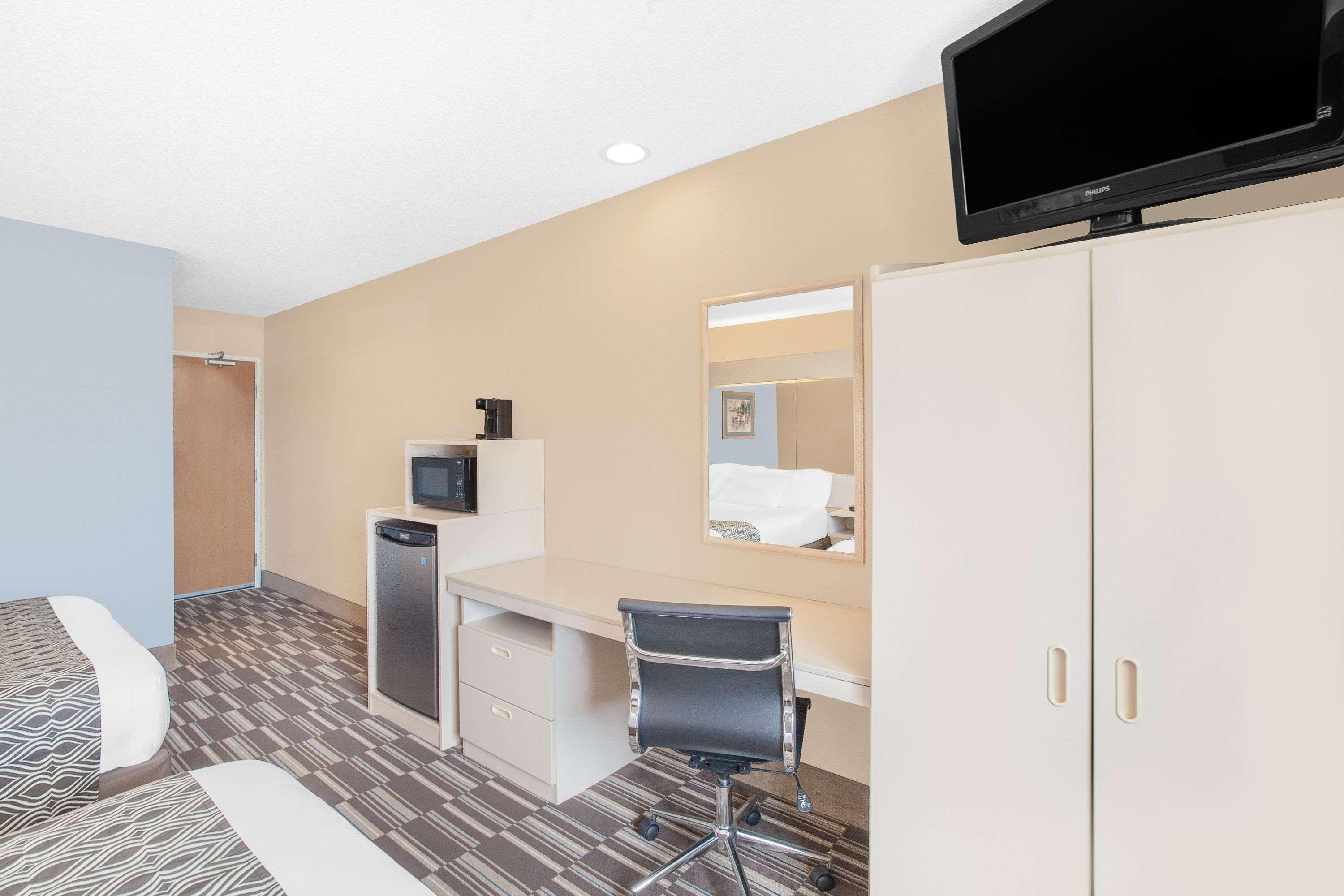 Microtel Inn And Suites Clear Lake Buitenkant foto